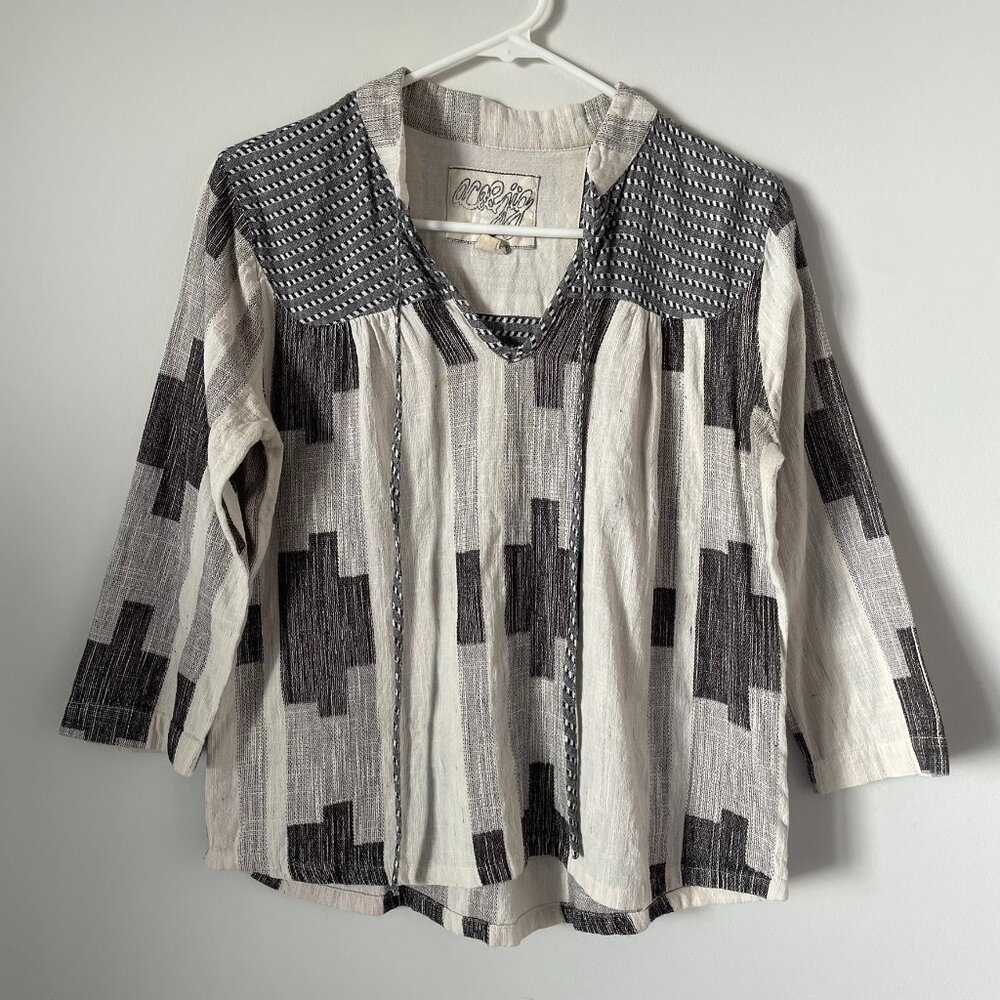 Constance top in Mural